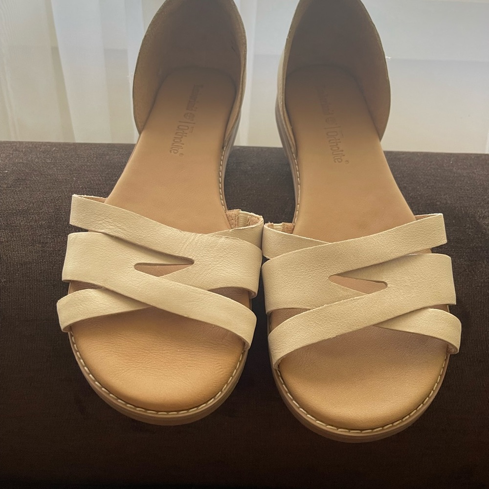 New Timberland Ortholite sandals soft leather, size 10